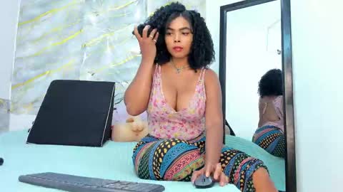 ciaraharrys online show from December 15, 2025, 6:45 pm