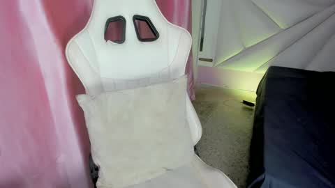 CIELO online show from December 1, 2025, 11:54 pm