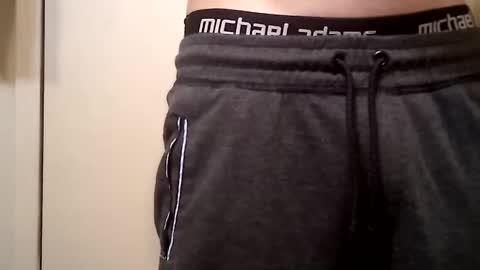 Snapshot of ciestep8216 chatting on December 20, 2024, 11:00 am ciestep8216 online show from December 20, 2024, 11:00 am