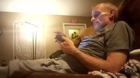 Snapshot of ciestep8216 chatting on February 15, 2025, 7:38 am ciestep8216 online show from February 15, 2025, 7:38 am