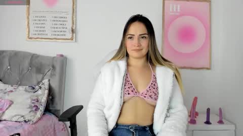 Ciindy Lovers online show from November 19, 2025, 3:45 pm