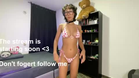 Snapshot of cinamon_kingdom chatting on July 14, 2026, 10:37 pm Luna and Sebas online show from July 14, 2026, 10:37 pm