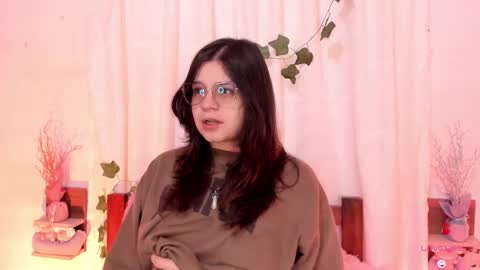 Sofi Eva and Mey online show from February 19, 2025, 5:16 pm