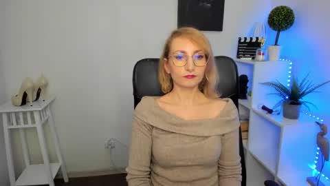 Cinderella online show from February 16, 2026, 6:42 am