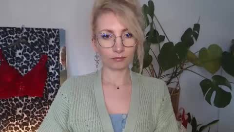 Cinderella online show from April 10, 2026, 5:45 am