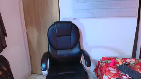 CINDY online show from December 18, 2025, 8:04 pm