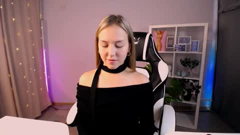 cindylovesmith online show from March 15, 2026, 6:08 am