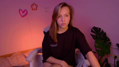 Snapshot of cindylovesmith chatting on June 13, 2026, 4:43 am cindylovesmith online show from June 13, 2026, 4:43 am