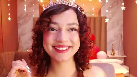 cinnamon_bite online show from February 3, 2026, 12:32 pm