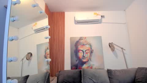 Cintia online show from December 15, 2025, 10:19 am