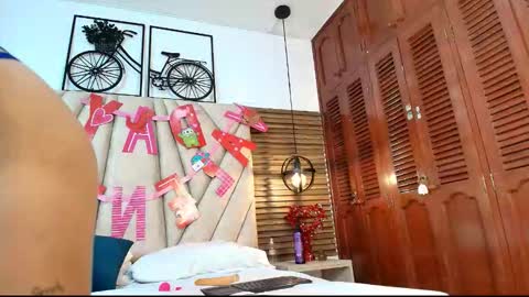 cinthiabaker online show from September 18, 2025, 11:23 am