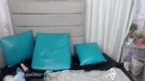 cintia_leon online show from September 11, 2025, 8:20 pm