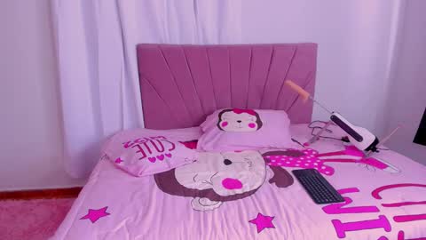 CintiaCollins  online show from January 17, 2026, 5:05 pm