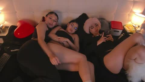 Cintya online show from February 15, 2025, 5:51 am