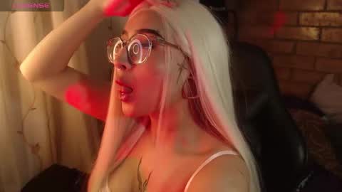 Cintya online show from February 17, 2026, 11:11 pm