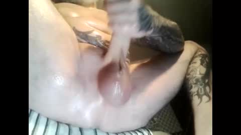 Snapshot of circ96 chatting on October 3, 2025, 7:00 pm oilywanker online show from October 3, 2025, 7:00 pm