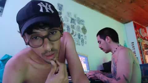 ciroandfinn online show from December 24, 2024, 7:33 pm