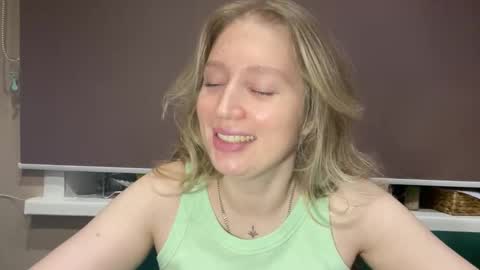 Snapshot of citrusblissss chatting on October 6, 2025, 2:03 pm citrusblissss online show from October 6, 2025, 2:03 pm