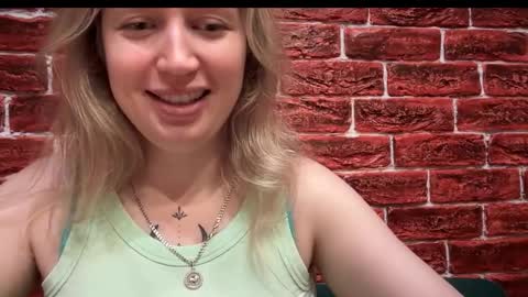 Snapshot of citrusblissss chatting on October 20, 2025, 2:17 pm citrusblissss online show from October 20, 2025, 2:17 pm