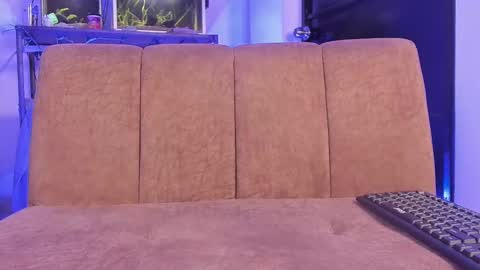 cj_davis1 online show from November 11, 2025, 2:39 pm