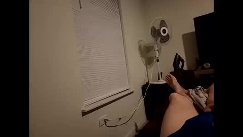 Snapshot of cjloves269u chatting on October 16, 2025, 2:01 am cjloves269u online show from October 16, 2025, 2:01 am