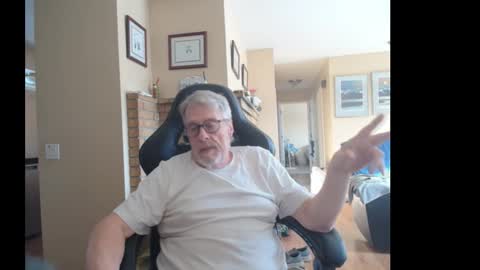 Snapshot of cjscout chatting on March 4, 2026, 11:55 pm cjscout online show from March 4, 2026, 11:55 pm