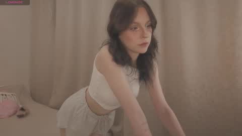 Claire Bennett online show from September 11, 2025, 2:33 am