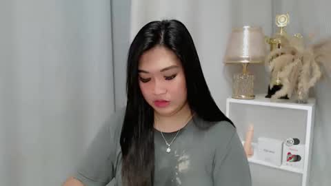 CLAIRE online show from May 1, 2026, 5:12 am