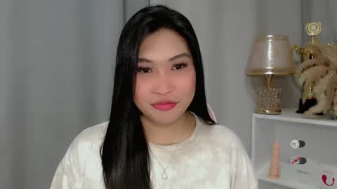 CLAIRE online show from May 3, 2026, 6:19 am