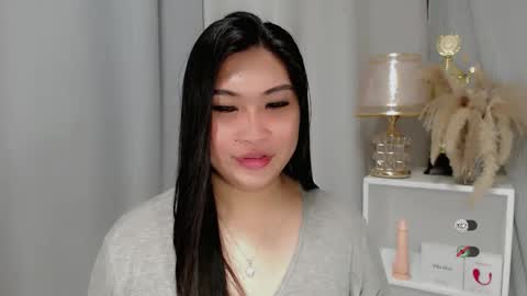 CLAIRE online show from May 22, 2026, 6:53 am