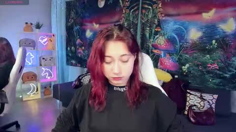 clarabenson online show from September 18, 2025, 6:54 pm