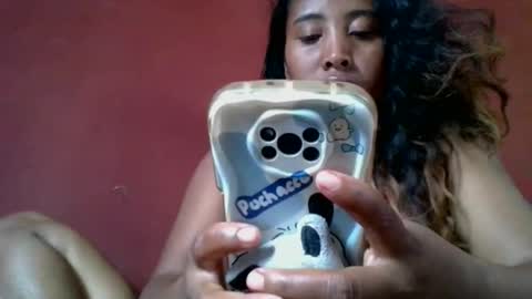 Clarah0123 online show from April 13, 2026, 11:05 am