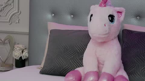 Snapshot of clarahazell chatting on December 8, 2024, 2:49 am ClaraHazel online show from December 8, 2024, 2:49 am