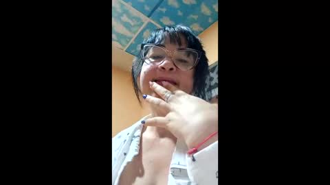 Snapshot of clarastone486141 chatting on May 15, 2026, 5:47 am clarastone486141 online show from May 15, 2026, 5:47 am