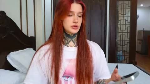 Sophie online show from May 1, 2026, 3:55 am