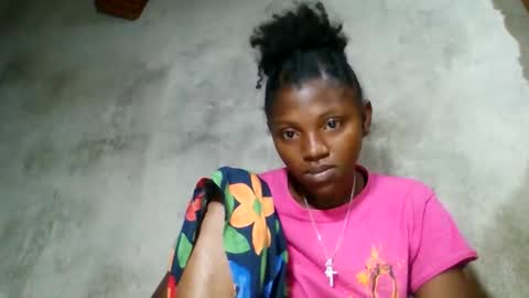 clarisse98 online show from May 6, 2026, 5:35 am