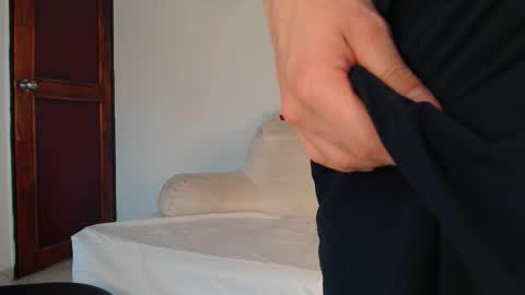    online show from March 4, 2026, 9:32 pm