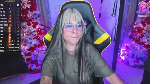 Snapshot of cleademon chatting on December 27, 2024, 3:37 pm Demon online show from December 27, 2024, 3:37 pm