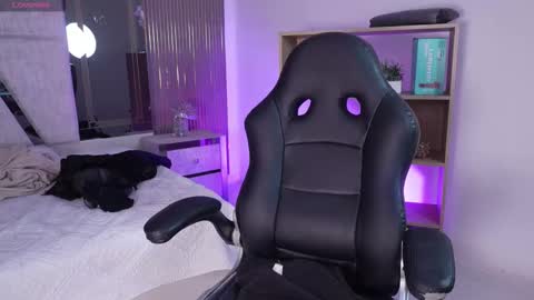 Snapshot of cleeoadams_ chatting on February 24, 2026, 4:54 am Cleo Adams online show from February 24, 2026, 4:54 am