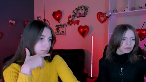 Snapshot of cleo_cool chatting on February 17, 2026, 9:50 am ur Cleo online show from February 17, 2026, 9:50 am