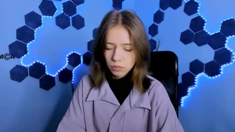 Snapshot of cleo_cool chatting on February 18, 2026, 9:38 am ur Cleo online show from February 18, 2026, 9:38 am