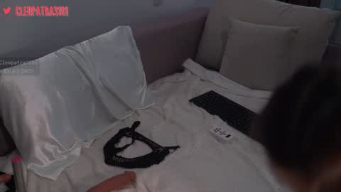 Cleopatra online show from February 1, 2025, 1:51 pm