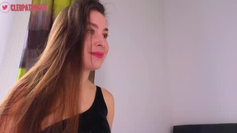 Cleopatra online show from October 22, 2025, 9:42 am