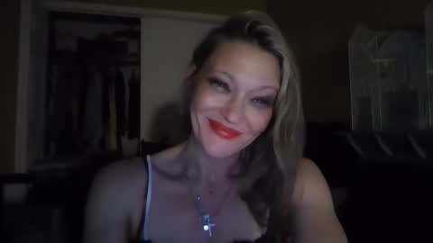 Snapshot of cleoscorner chatting on March 24, 2026, 3:11 am Cleo online show from March 24, 2026, 3:11 am
