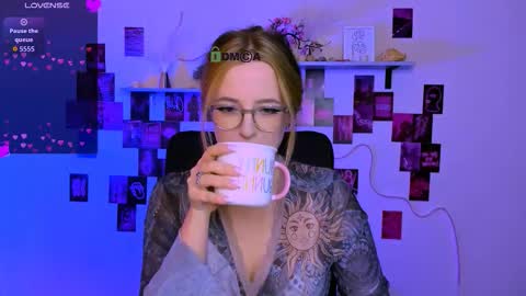 clery_shine online show from February 25, 2026, 9:57 pm