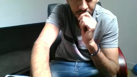 clickeame online show from October 1, 2025, 2:23 pm
