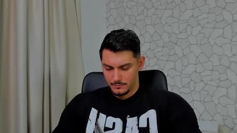 Snapshot of clintmasterss chatting on February 10, 2025, 5:36 am ClintMasterss online show from February 10, 2025, 5:36 am