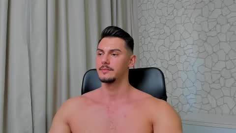 Snapshot of clintmasterss chatting on March 7, 2025, 1:29 pm ClintMasterss online show from March 7, 2025, 1:29 pm