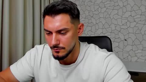 Snapshot of clintmasterss chatting on September 26, 2025, 4:38 am ClintMasterss online show from September 26, 2025, 4:38 am