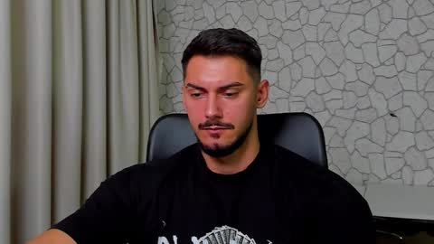 Snapshot of clintmasterss chatting on October 4, 2025, 4:32 am ClintMasterss online show from October 4, 2025, 4:32 am